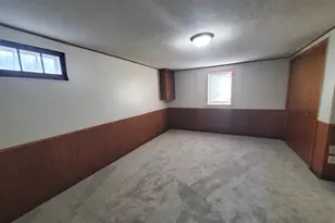 719 N Spring St, New Ulm, MN 56073 - Photo 8