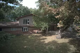 1201 Oak Dr, Montevideo, MN 56265 - Photo 8
