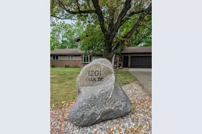 1201 Oak Drive, Montevideo, MN 56265 - Photo 1