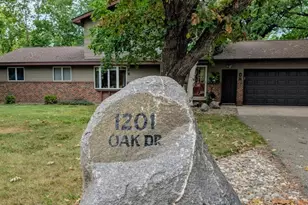 1201 Oak Dr, Montevideo, MN 56265 - Photo 1