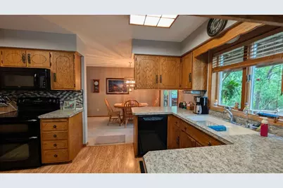 1201 Oak Drive, Montevideo, MN 56265 - Photo 18