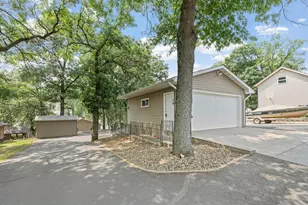 11426 54th St, Clear Lake, MN 55319 - Photo 4