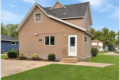 410 N 6th Street, Marshall, MN 56258 - Photo 2