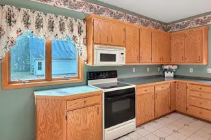 410 N 6th St, Marshall, MN 56258 - Photo 12