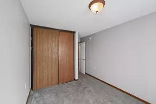 221 Grand Ave W, South Saint Paul, MN 55075 - Photo 16