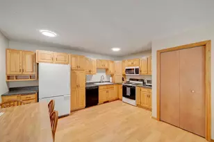 301 Cari Park Ln, Hastings, MN 55033 - Photo 4