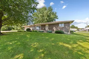 508 Central Ave S, Geneva, MN 56035 - Photo 2