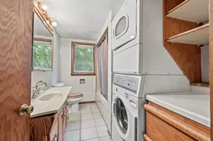 1045 McKnight Rd S, Saint Paul, MN 55119 - Photo 16