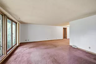 1045 McKnight Rd S, Saint Paul, MN 55119 - Photo 22