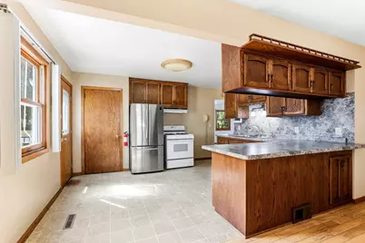 6920 Claude Avenue, Inver Grove Heights, MN 55076 - Photo 10