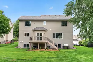 1954 Ormond Dr, Shakopee, MN 55379 - Photo 2