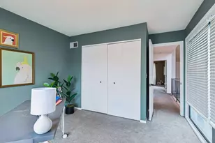 5851 Lake Curve Ln, Brooklyn Center, MN 55429 - Photo 24