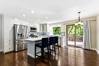 7064 Springhill Circle, Eden Prairie, MN 55346 - Photo 8
