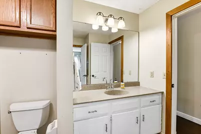 7064 Springhill Circle, Eden Prairie, MN 55346 - Photo 22