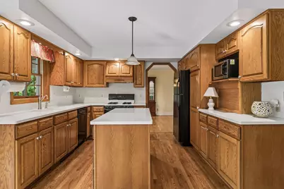 303 Hazel Street W, Stillwater, MN 55082 - Photo 12