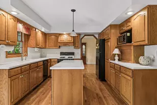303 Hazel St W, Stillwater, MN 55082 - Photo 12