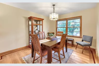 747 Grandview Avenue W, Roseville, MN 55113 - Photo 8
