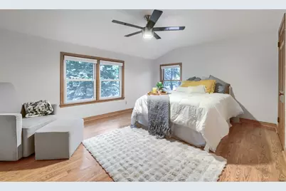 747 Grandview Avenue W, Roseville, MN 55113 - Photo 22