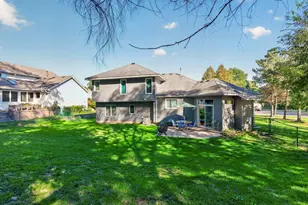 2883 Duluth St, Maplewood, MN 55109 - Photo 28