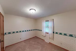724 Well St, Onalaska, WI 54650 - Photo 16