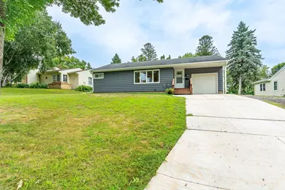 416 E Saint Charles Avenue, Fergus Falls, MN 56537 - Photo 2