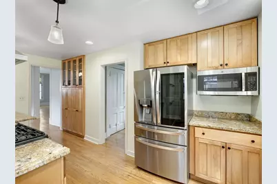820 Osceola Avenue, Saint Paul, MN 55105 - Photo 4