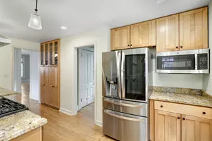 820 Osceola Ave, Saint Paul, MN 55105 - Photo 4