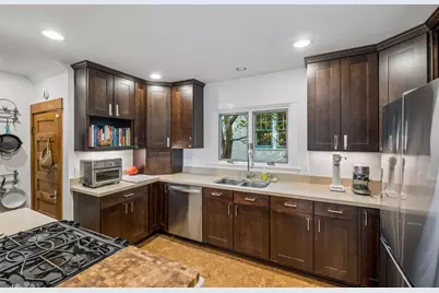 2116 Berkeley Avenue, Saint Paul, MN 55105 - Photo 14