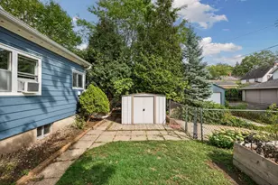2116 Berkeley Ave, Saint Paul, MN 55105 - Photo 38