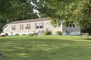 295 Tingdale Street N, Tamarack, MN 55787 - Photo 1