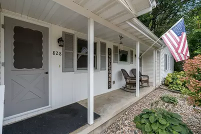 828 Lower Johnson Circle, Saint Peter, MN 56082 - Photo 2