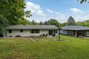 828 Lower Johnson Cir, Saint Peter, MN 56082 - Photo 34