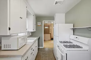 9104 Stanlen Rd, Saint Louis Park, MN 55426 - Photo 10