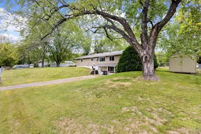 6101 Oak Circle, North Branch, MN 55056 - Photo 4