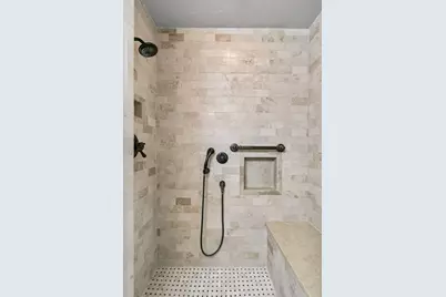 1952 Dupont Avenue S, Minneapolis, MN 55403 - Photo 20