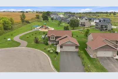2237 Pioneer Trail, New Richmond, WI 54017 - Photo 2