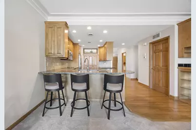 365 Willoughby Way W, Minnetonka, MN 55305 - Photo 14