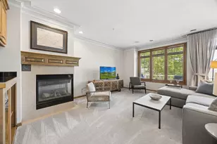 365 Willoughby Way W, Minnetonka, MN 55305 - Photo 6