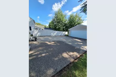 806 8th Avenue SE, Austin, MN 55912 - Photo 6