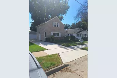 806 8th Avenue SE, Austin, MN 55912 - Photo 2
