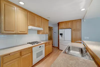 8423 16th Avenue S, Bloomington, MN 55425 - Photo 10