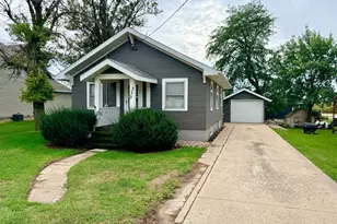 330 E 4th St, Lismore, MN 56155 - Photo 1