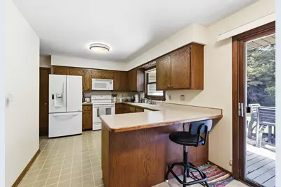 261 1st Avenue SE, New Brighton, MN 55112 - Photo 6