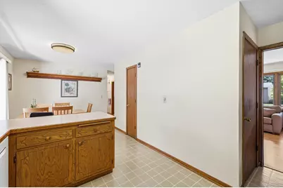 261 1st Avenue SE, New Brighton, MN 55112 - Photo 10
