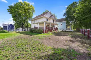 2605 17th Ave S, Minneapolis, MN 55407 - Photo 2