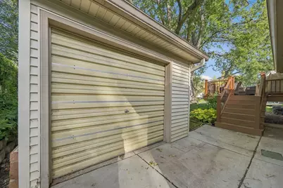 2749 Hilltop Court, North Saint Paul, MN 55109 - Photo 56