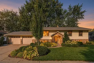 2749 Hilltop Ct, North Saint Paul, MN 55109 - Photo 1