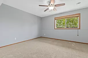 1802 Colonial Ln, Chanhassen, MN 55317 - Photo 26