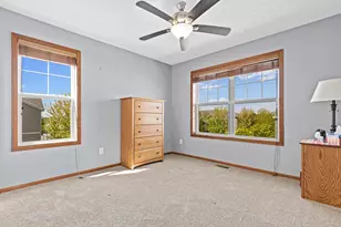 1802 Colonial Ln, Chanhassen, MN 55317 - Photo 22