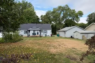 413 S Donnelly Ave, Litchfield, MN 55355 - Photo 4